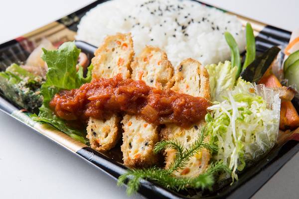 豆腐カツ弁当